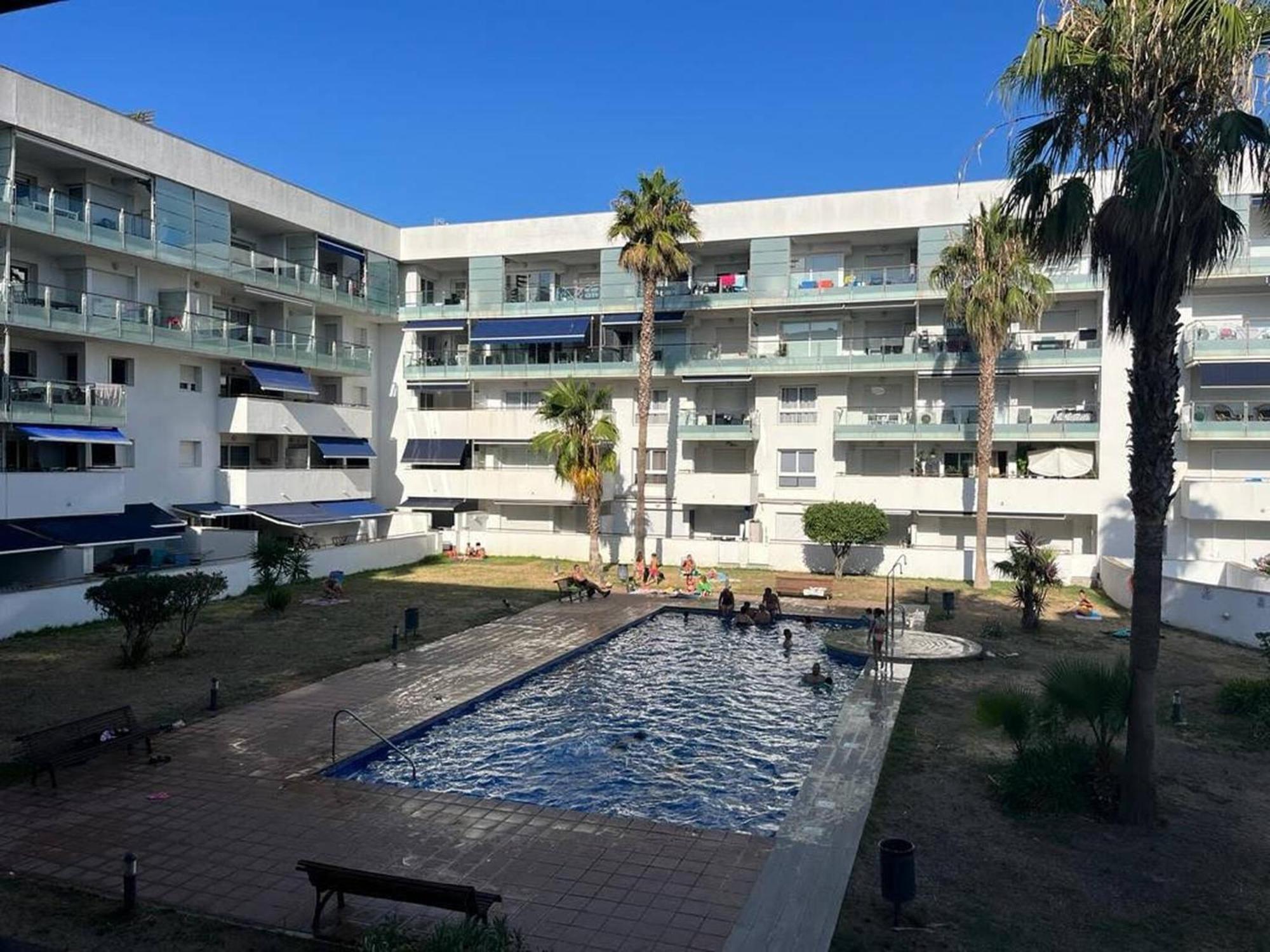 Bonito Apartamento Con Parking Y Piscina En Roses Av-53 Экстерьер фото