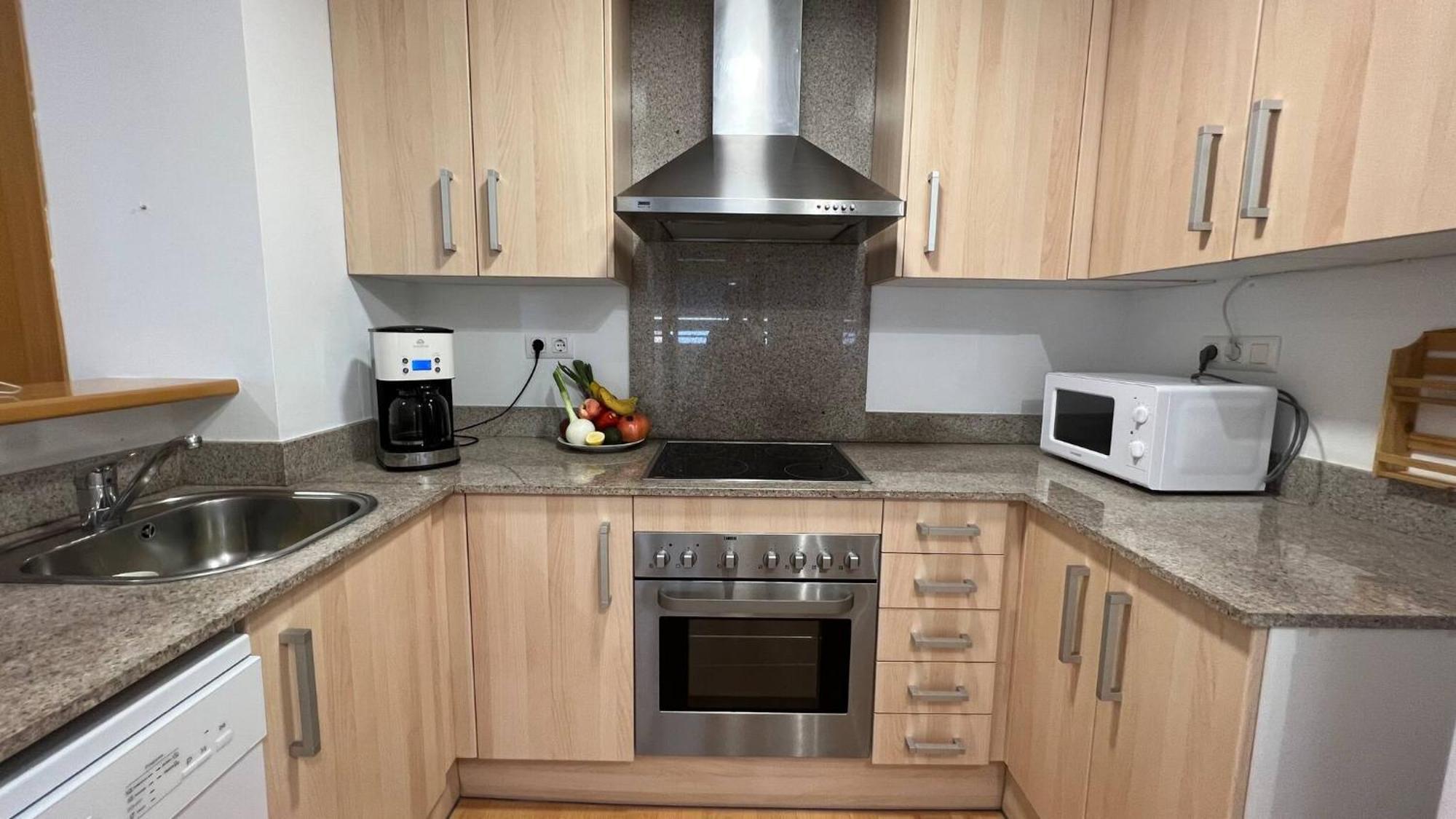 Bonito Apartamento Con Parking Y Piscina En Roses Av-53 Экстерьер фото